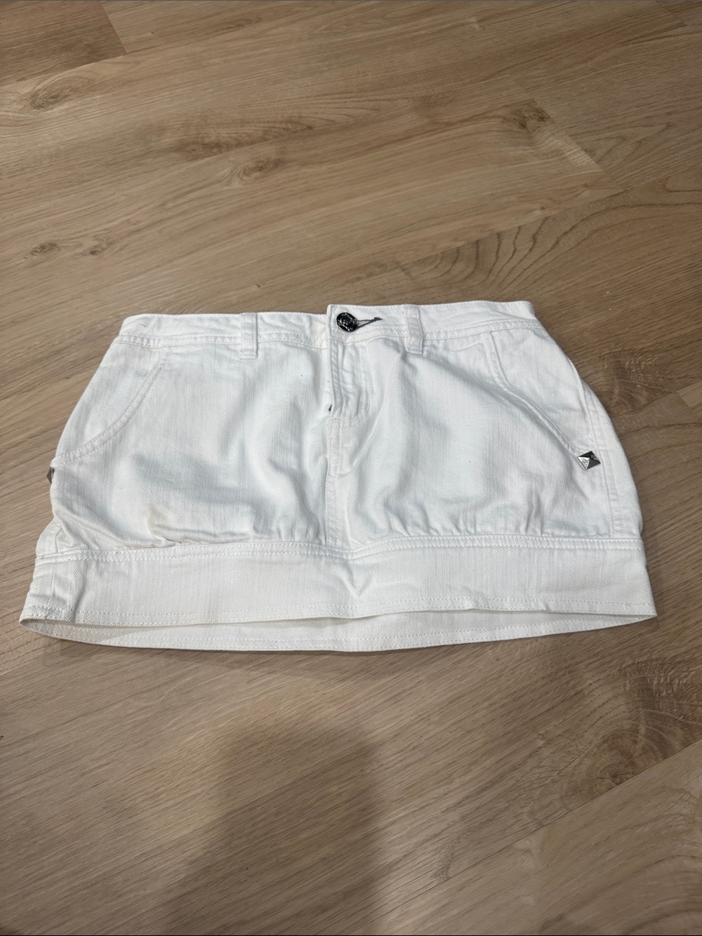 Fox White Cotton Mini Skirt with Front Pockets
